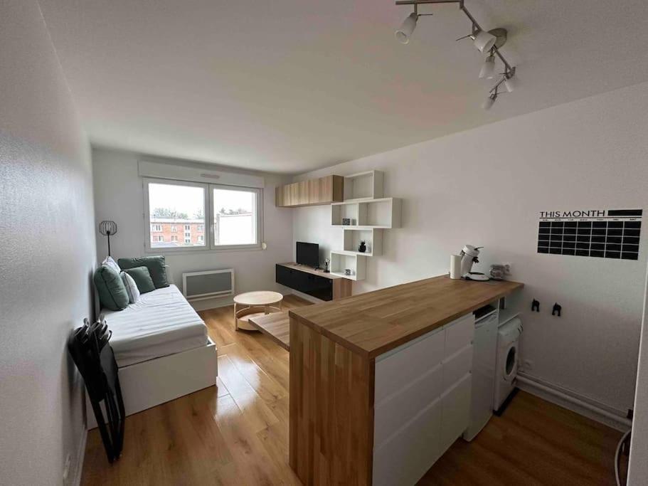 Studio Meuble Apartment Amiens Exterior photo